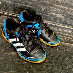 Adidas Boys Sneakers Indoor Soccer Shoes, Size 12.5